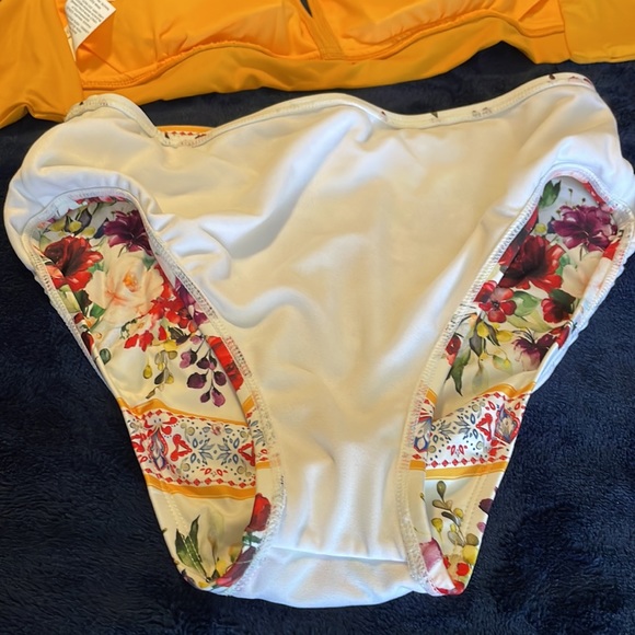 Luxury Resort like bathing suit - Picture 8 of 8